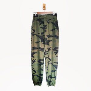 Aritzia TNA Alix Camo Jogger Pants - Size Small